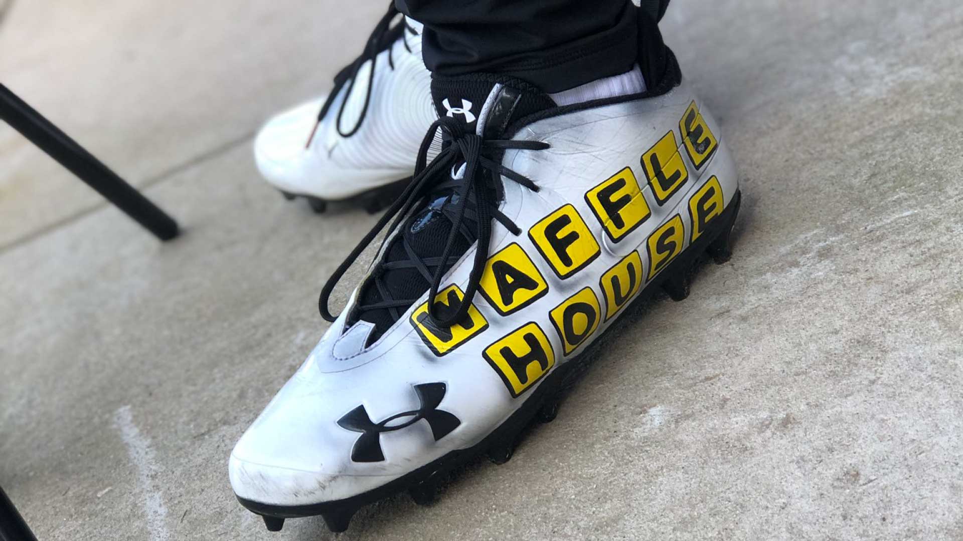 falcons house shoes